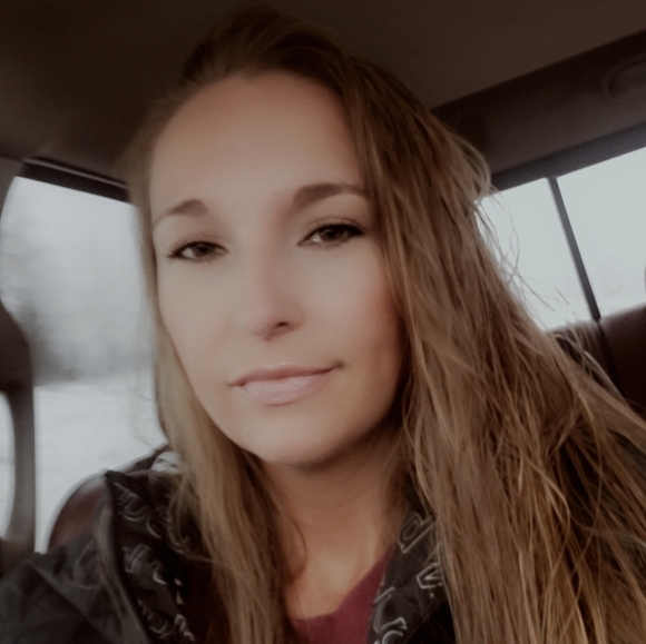 Meet your Posher, Celia - Picture 1 of 1